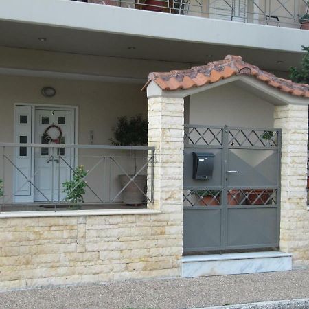 Cozy & Quiet City Apartment Trikala  Ngoại thất bức ảnh