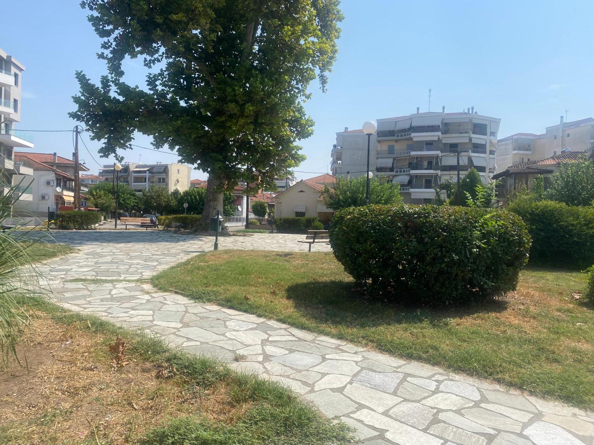 Cozy & Quiet City Apartment Trikala  Ngoại thất bức ảnh