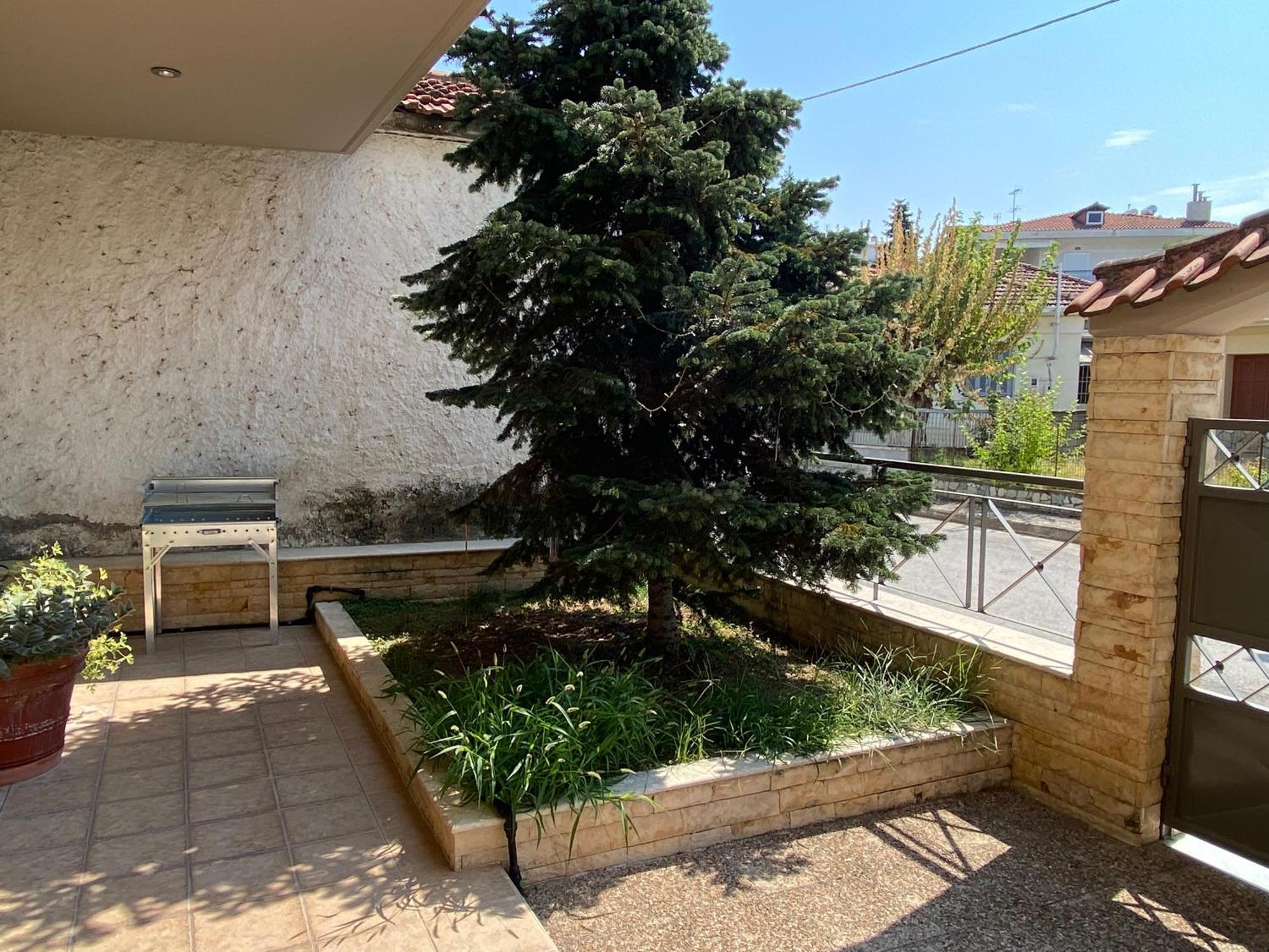 Cozy & Quiet City Apartment Trikala  Ngoại thất bức ảnh