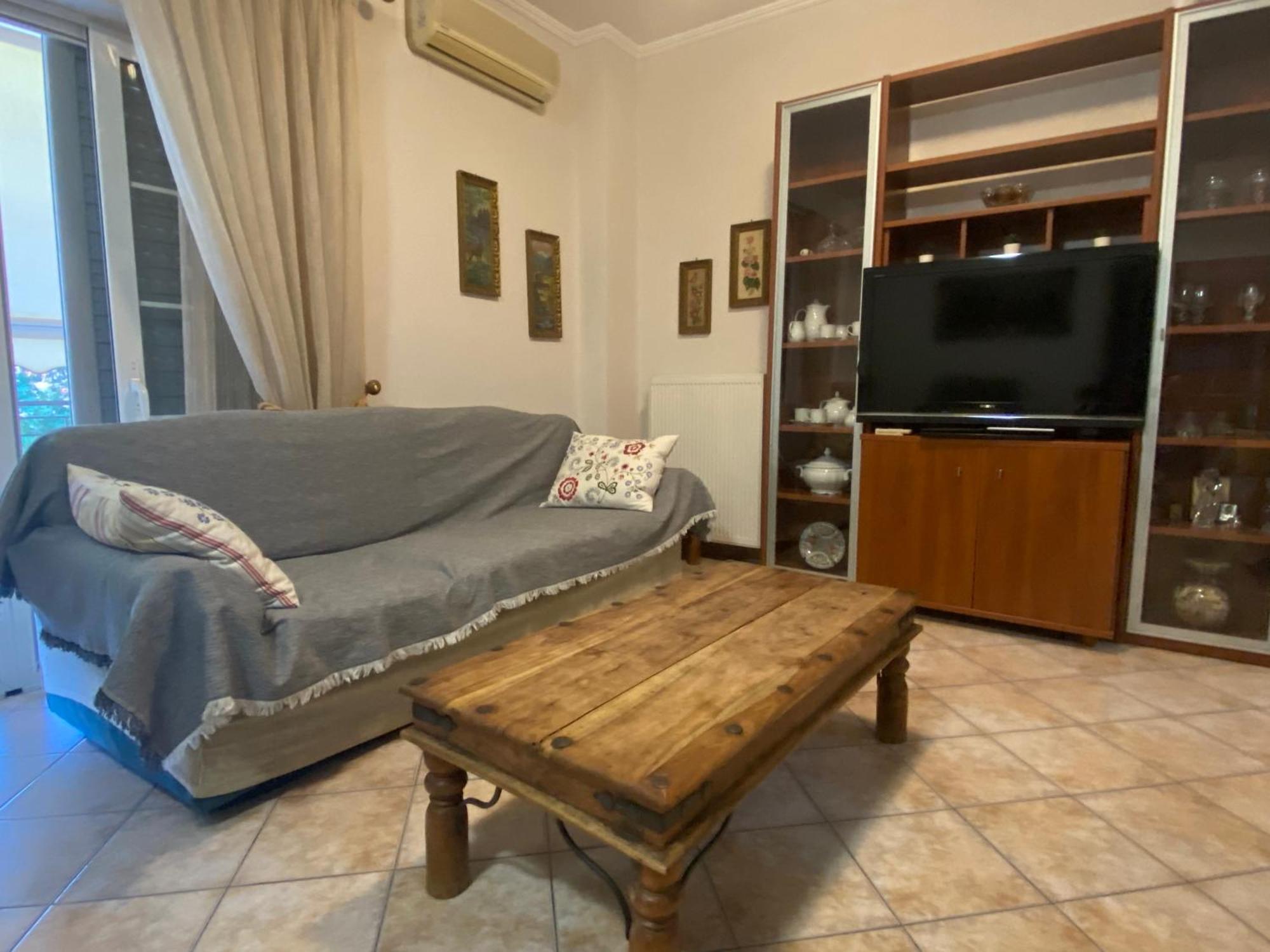 Cozy & Quiet City Apartment Trikala  Ngoại thất bức ảnh