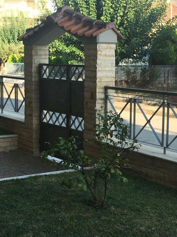 Cozy & Quiet City Apartment Trikala  Ngoại thất bức ảnh